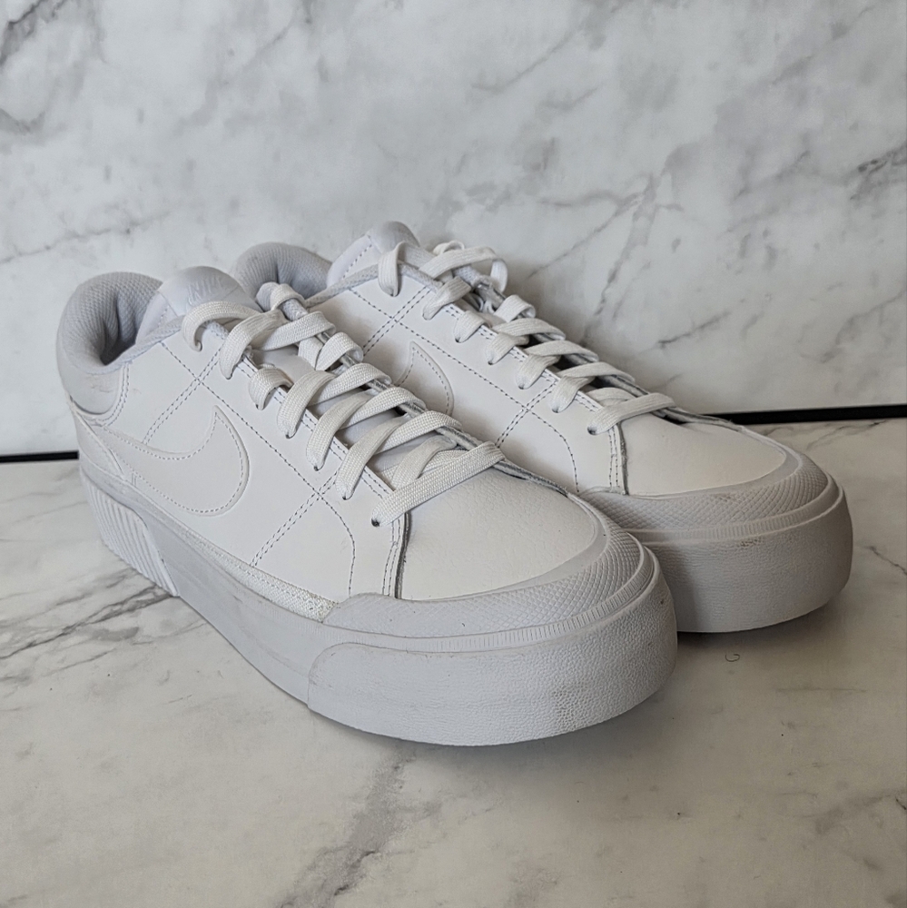 Nike Court Legacy Lift Triple White Womens Sneakers Shoes Size 10 - Picture 2 of 8
